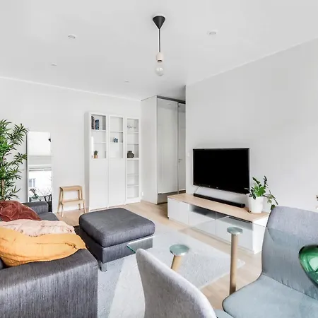 Wehost Modern 1br Near Metro In The Popular Lauttasaari *