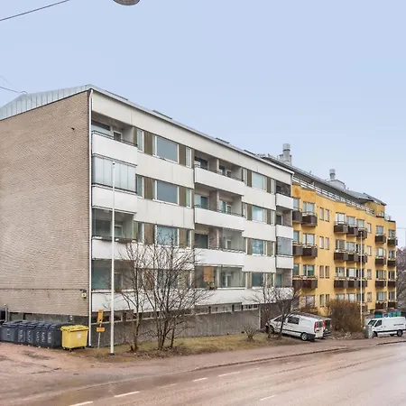 Wehost Modern 1br Near Metro In The Popular Lauttasaari Lägenhet *